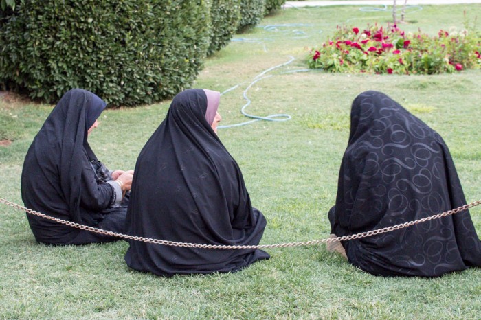 Papotage dans les jardins de Shiraz 