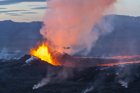 The plane on the volcano